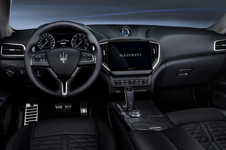 2021 Maserati Ghibli Hybrid image gallery