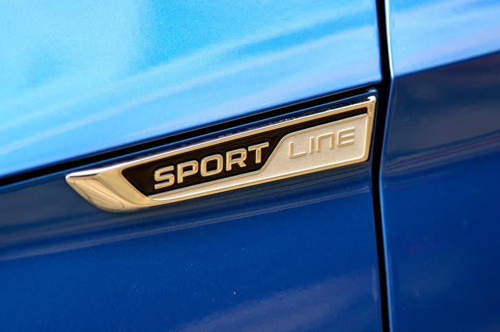 2020 Skoda Superb Sportline image gallery