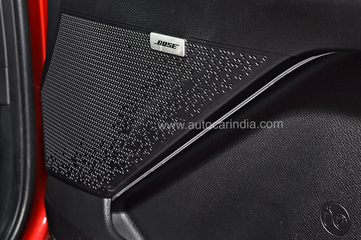 The Sonet offers a 7-speaker Bose system.