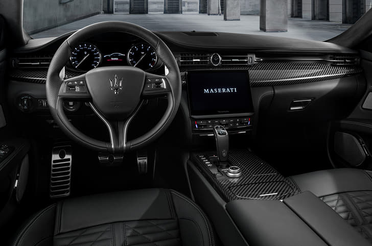 2020 Maserati Quattroporte Trofeo image gallery