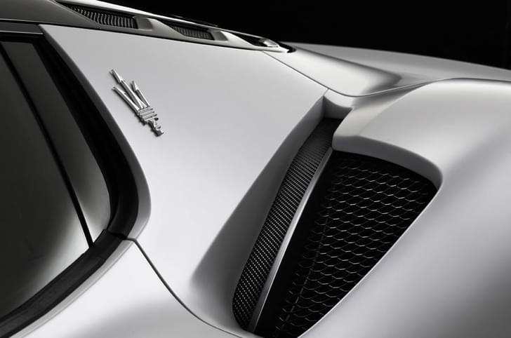 Maserati Mc20 Front Logo