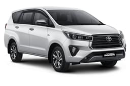 Toyota Innova Crysta Front Right Three Quarter