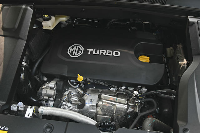 Open Bonnet Engine Shot Image - 2454