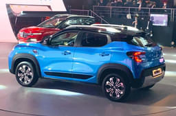 Renault Kiger Front Right Three Quarter