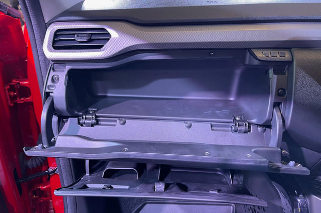 Ac Vents Front Image - 7023