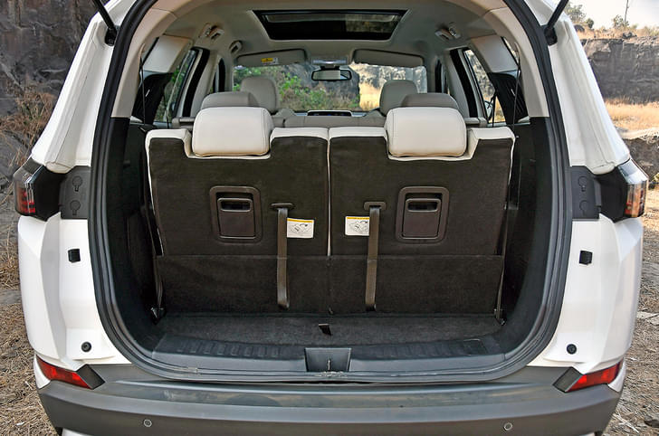 Tata Safari Front Row Seats