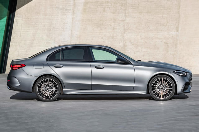 Alloy Wheels Image - 9982