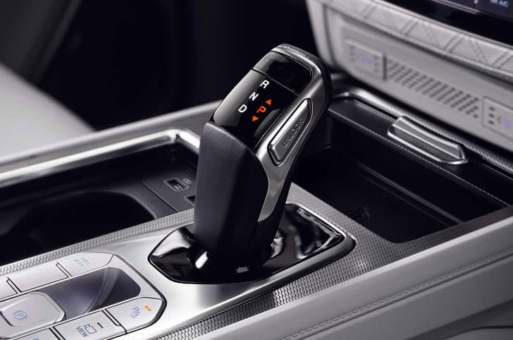 2021 Ssangyong Rexton facelift image gallery