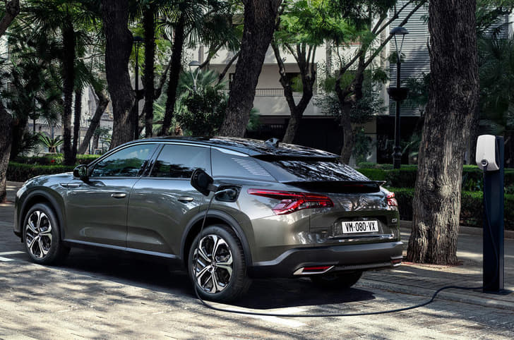 2021 Citroen C5X image gallery