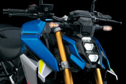 The new vertically stacked LED headlight is nicely executed.