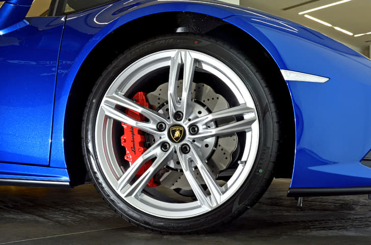 Lamborghini Huracan Evo RWD Spyder image gallery