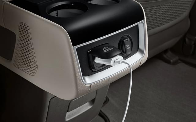 Charging Ports Image - 4632