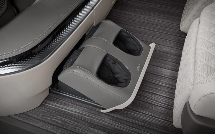 Kia Carnival Headrests