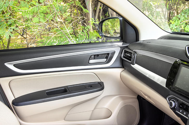 Honda Amaze Door Controls