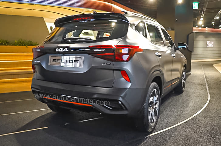 2021 Kia Seltos X-Line image gallery