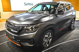 2021 Kia Seltos X-Line image gallery