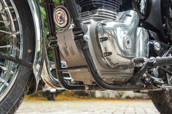 Double-downtube frame replaces the basic single-cradle unit.