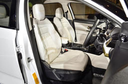 Tata Safari Front Row Seats