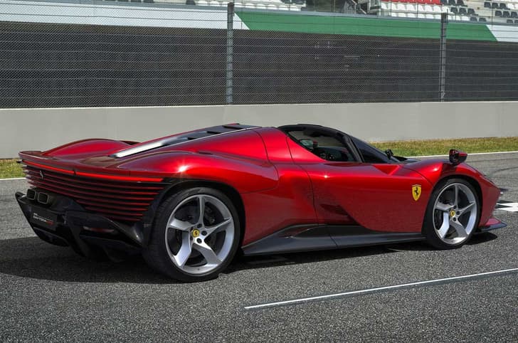 Ferrari Daytona SP3 image gallery