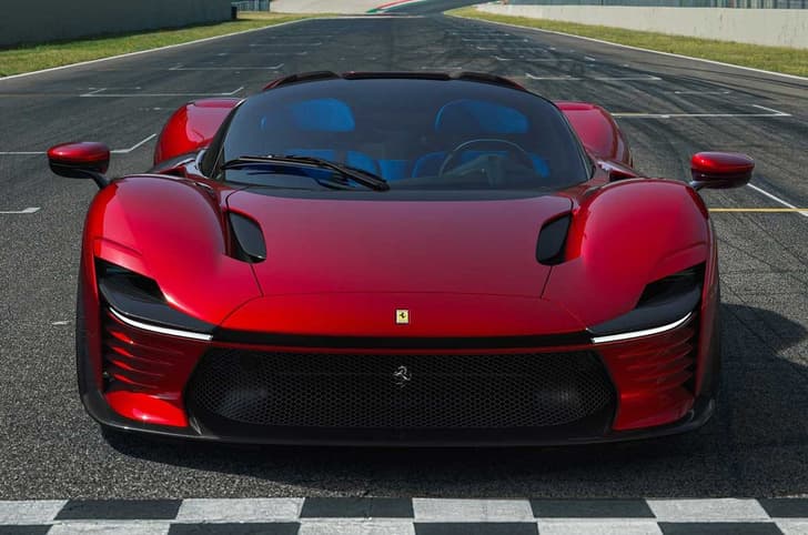 Ferrari Daytona SP3 image gallery