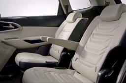 Kia Carens Second Row Seats