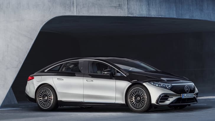 Mercedes Benz EQS side profile