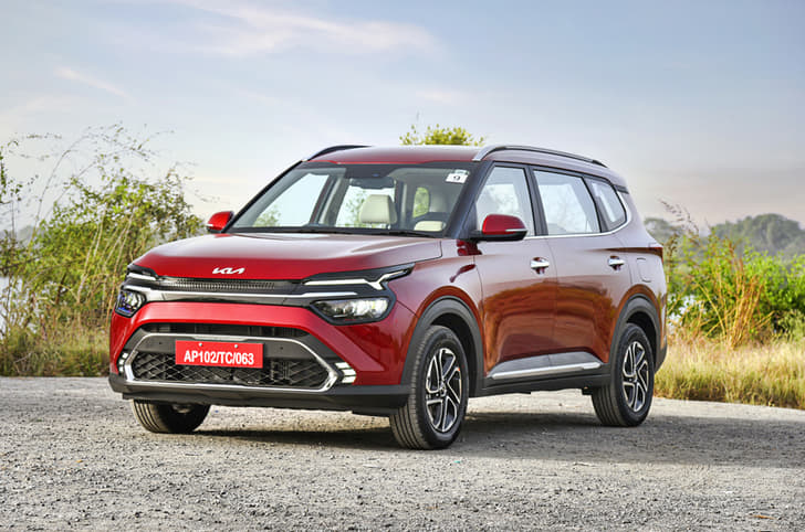 Kia's signature 'Tiger Nose' grille is positioned low down on the Carens.