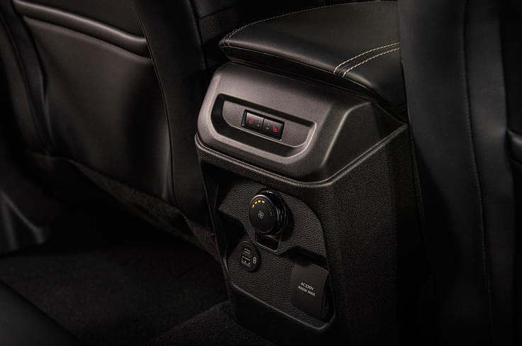 2022 Ford Everest rear USB ports and climate control buttons. 2022 Ford Everest rear USB ports and climate control buttons.