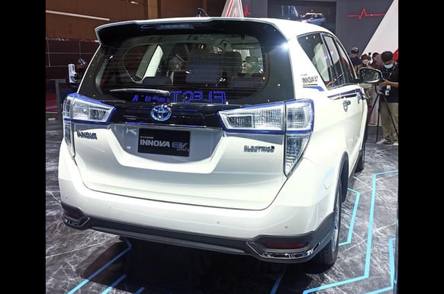 Rear View Image - 5516