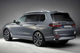 Bmw X7 Front Left Three Quarter
