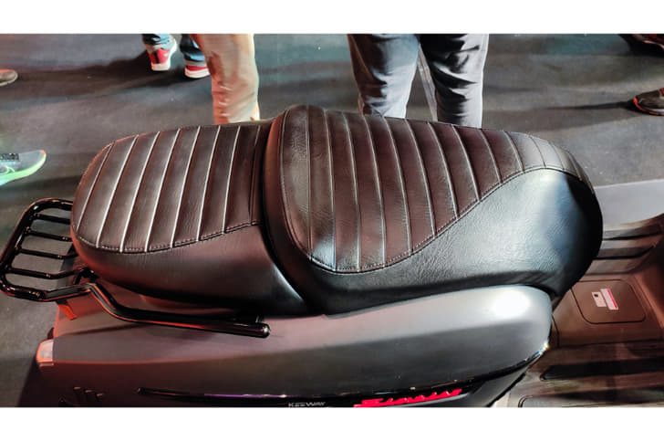 The Sixties 300i gets split seats, and only the front seat opens to reveal the underseat storage compartment.