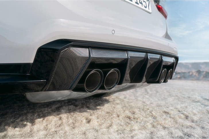 2022 BMW M3 Touring exhausts