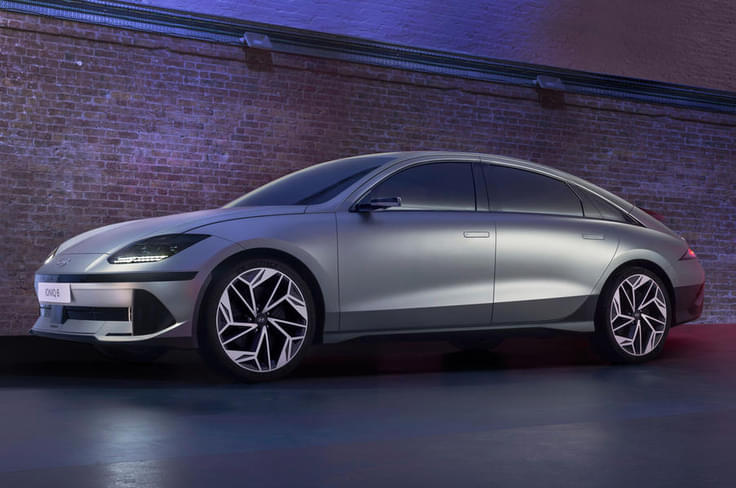 2023 Hyundai Ioniq 6 front three quarter 2023 Hyundai Ioniq 6 front three quarter