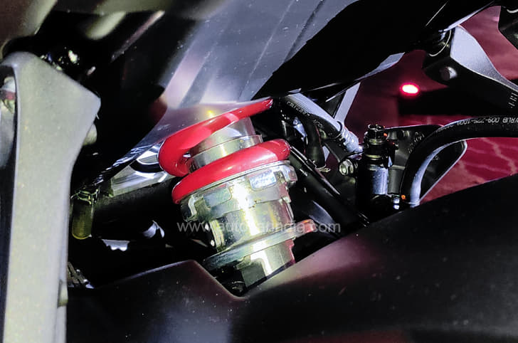 Rear monoshock gets 5 levels of adjustability.