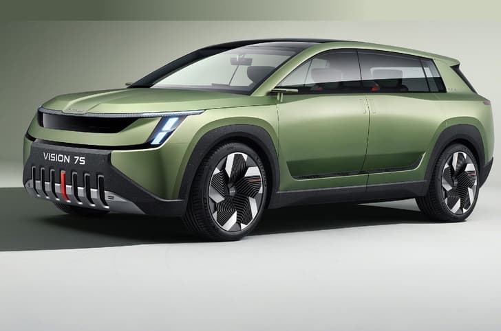Skoda Vision 7S concept front left quarter