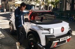 Citroen Oli laptop deck  