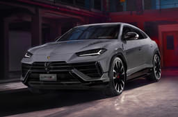 Lamborghini Urus Front Right Three Quarter