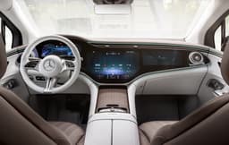 Mercedes-Benz EQE SUV dashboard