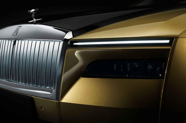Closed Bonnet Image - 9503