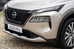 Nissan X Trail Front View
