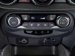 Nissan Juke climate control 