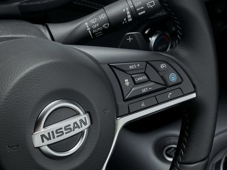 Nissan Juke steering control 