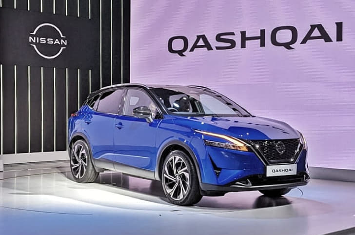Nissan Qashqai front quarter 