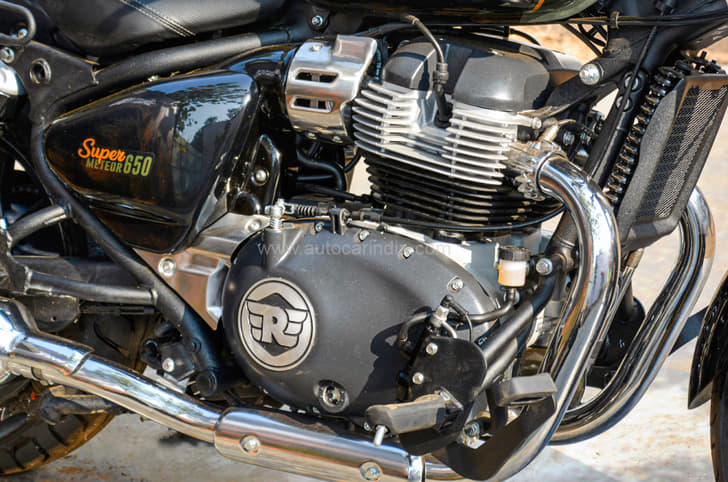 Royal Enfield Super Meteor 650 engine