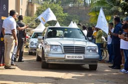 The backbone of the global modern classic movement, the W124 Mercedes. 