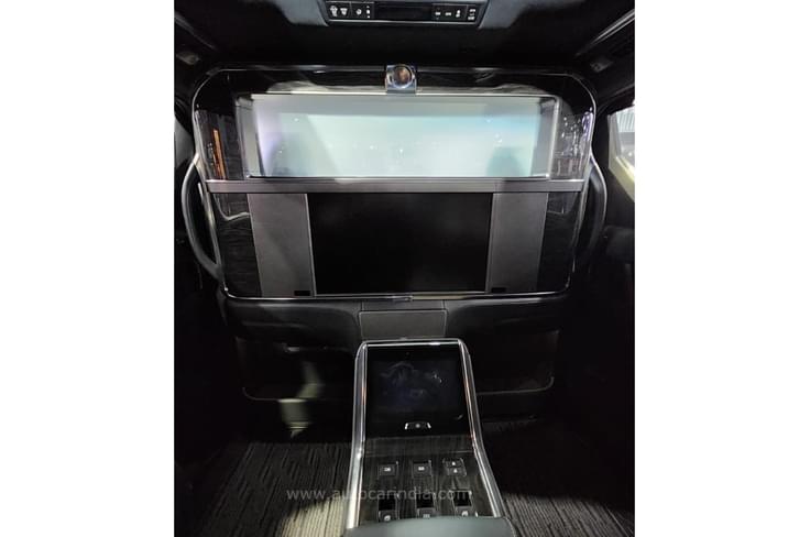 Lexus LM 300h rear seat entertainment unit Lexus LM 300h rear seat entertainment unit