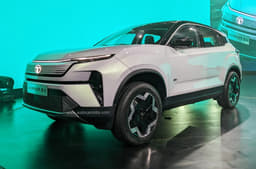 Tata Harrier EV front quarter