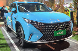 MG eRX5 front quarter