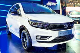 Tata Tiago EV Blitz front quarter