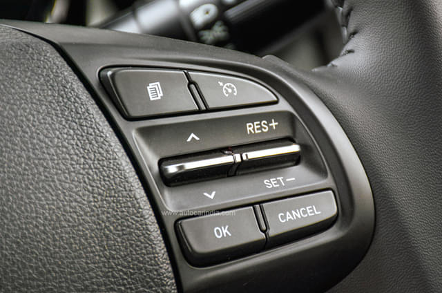 Steering Mounted Controls Image - 11162